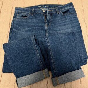 Mid-Rise Wow Boyfriend Straight Jeans